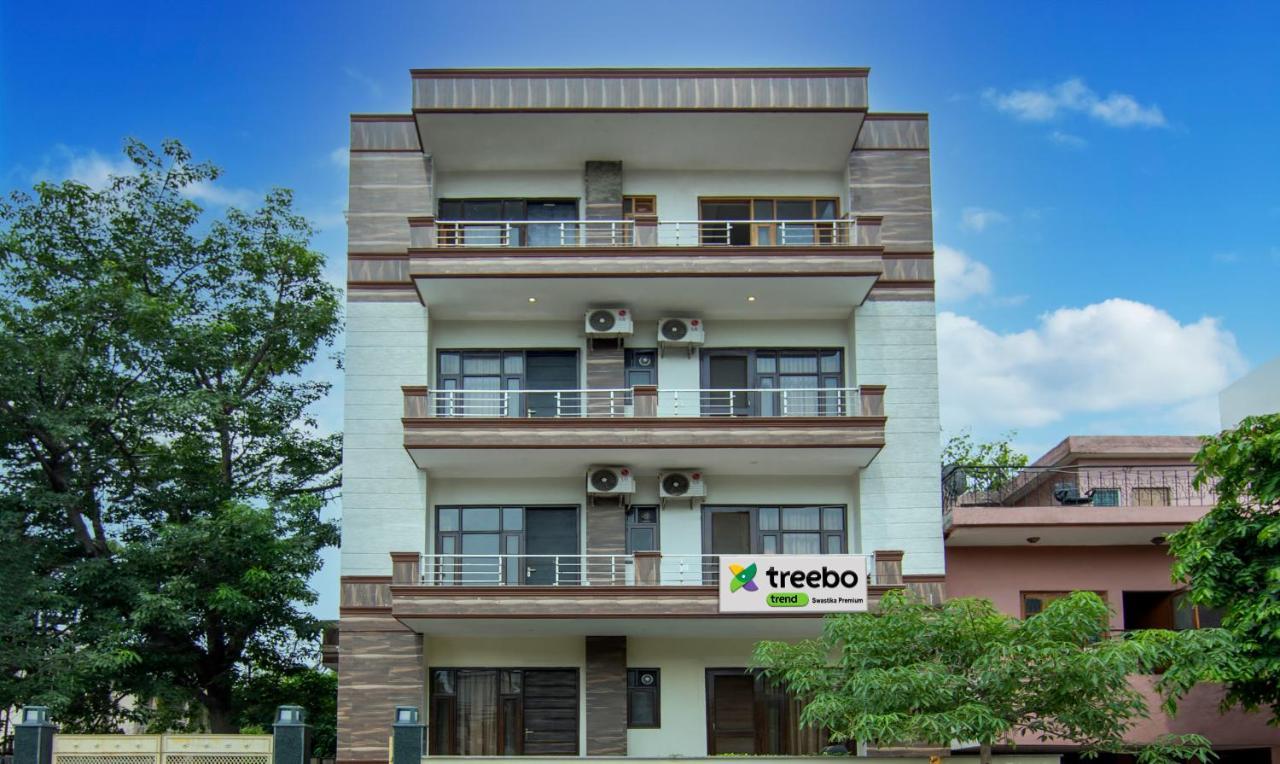 Treebo Swastika Premium Hotel Noida Exterior photo